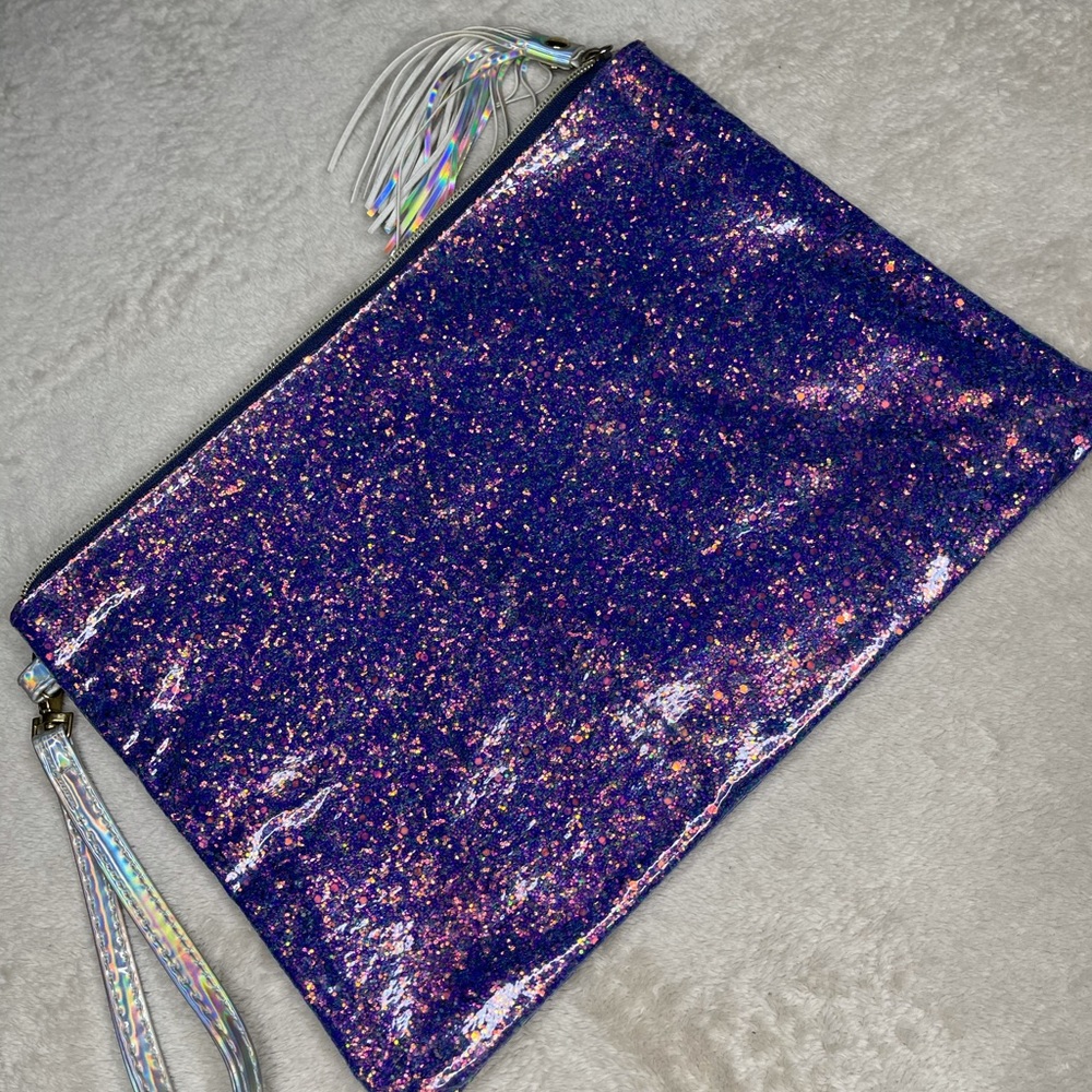 POUCHES - Picture 8 of 13